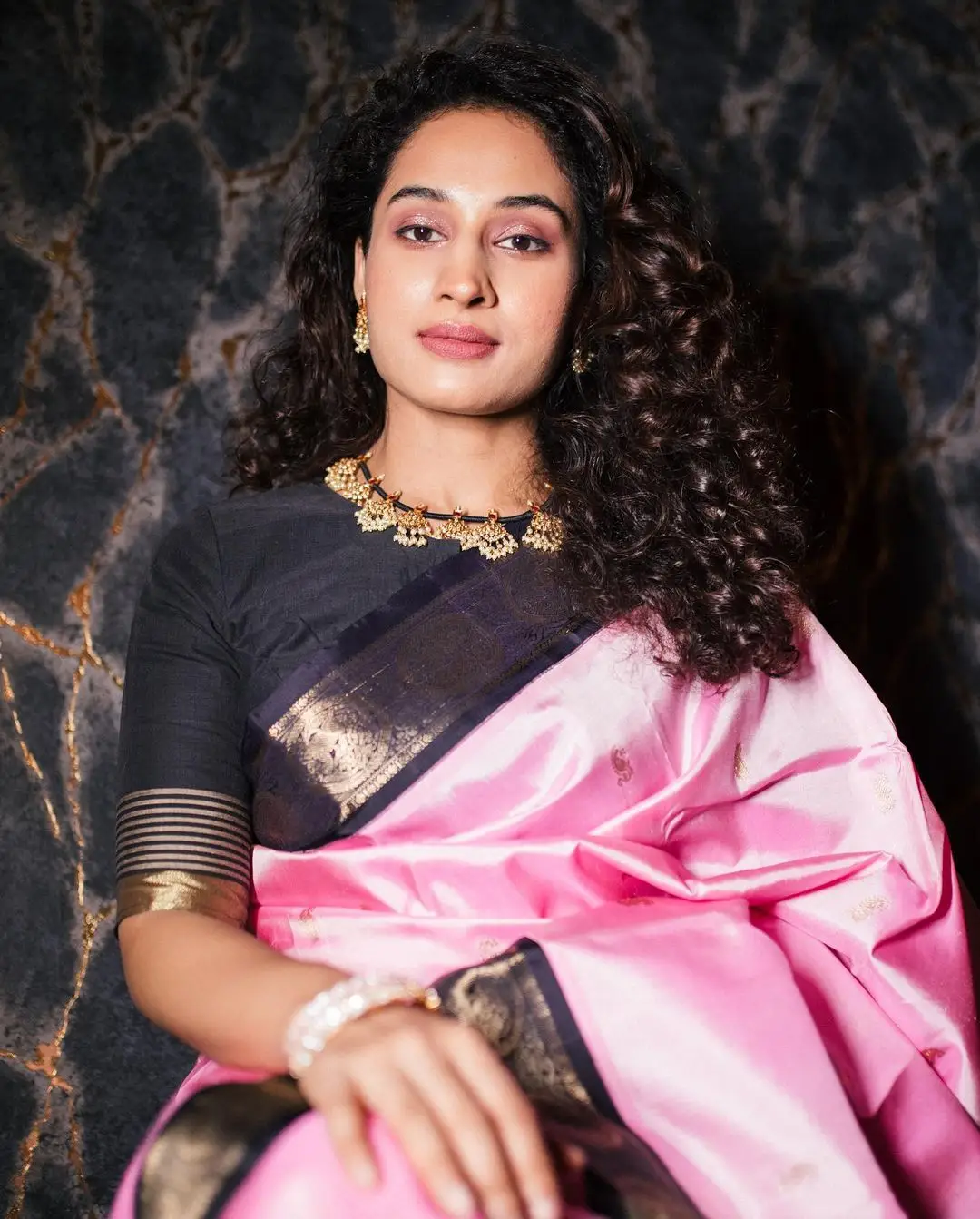 Pooja Ramachandran Stills in Pink Saree Black Blouse